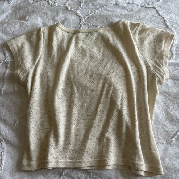 Brandy Melville baby tee - Picture 3 of 3